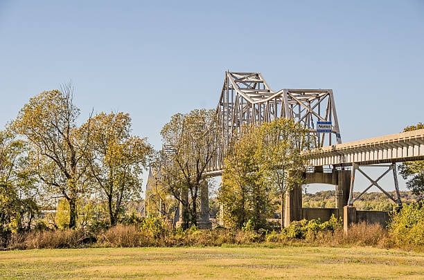 istock Warren Truss Bridge Over the Mississippi River 627472930