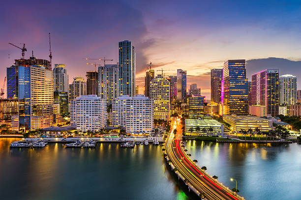 miami, florida, skyline - brickell key stock-fotos und bilder