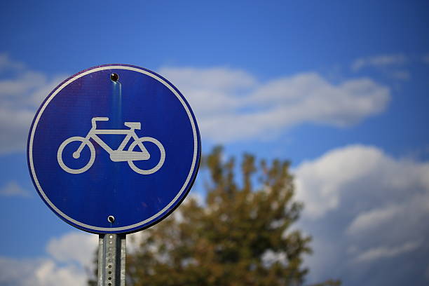istock Bike Sign 627672030
