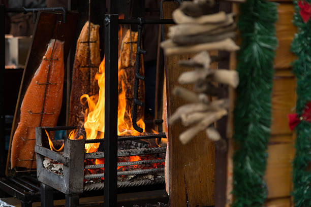 flame grilled salmon - food dinner prepared fish gourmet imagens e fotografias de stock