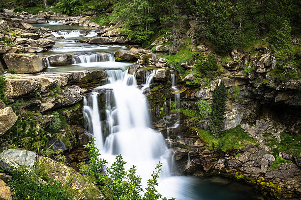 istock Gradas de Soaso. Waterfall in the spanish national park Ordesa 627713830