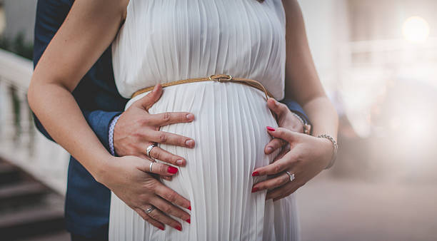 three of us on a date - wedding anticipation togetherness wedding ring imagens e fotografias de stock