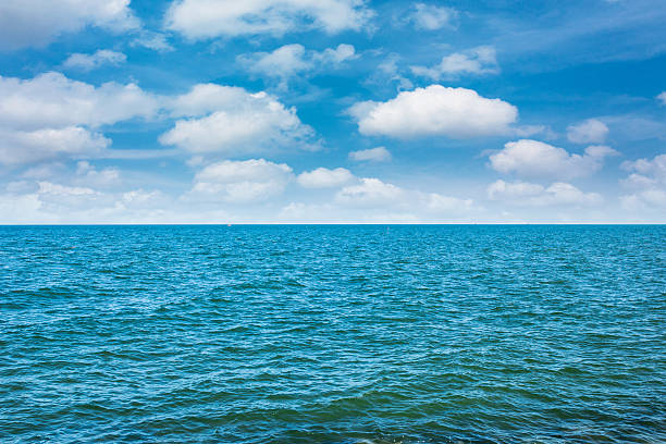 istock Clean sea with blue sky 627839086