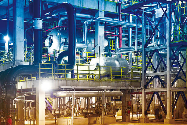 oil refinery, petrochemical plant equipment - chemical plant refinery industry pipe imagens e fotografias de stock