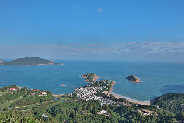 istock hiking route on the Dragon's Back 627839850