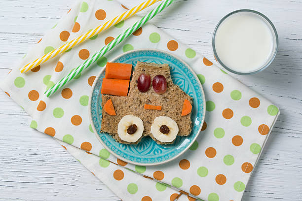 istock Funny sandwich with car, meal for kids idea 627956400