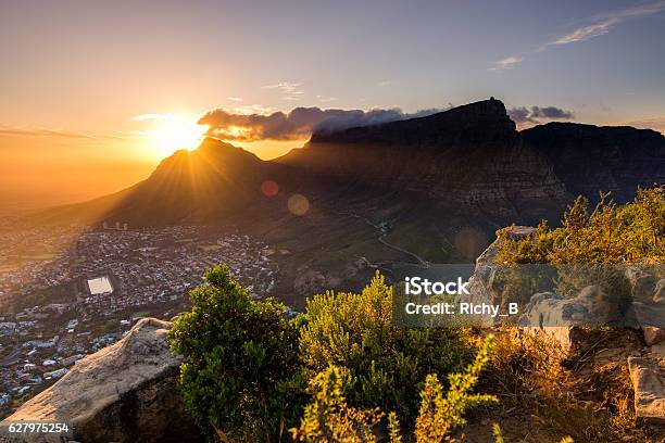 Punto Di Vista Lions Head 8 - Fotografie stock e altre immagini di Città del Capo - Città del Capo, Repubblica Sudafricana, Table Mountain