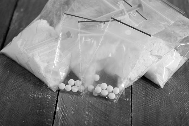 heroin and drug taking - ecstasy imagens e fotografias de stock