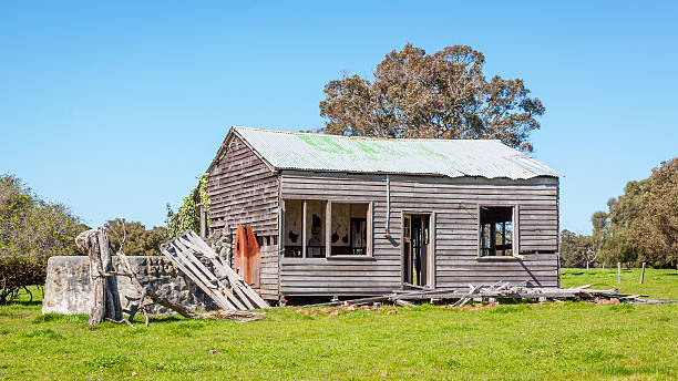 istock Abandoned Australian Farmhouse 628102056