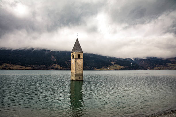 istock Beautiful lake scenary in the italian Alps 628196690