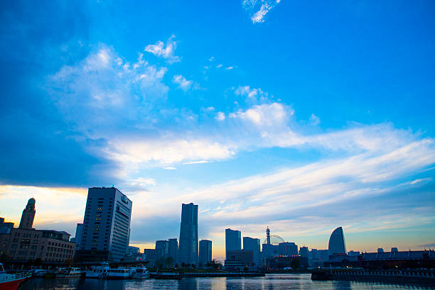 Surface of the sea in Yokohama-ko where I'm bathed in the sunset and shine.