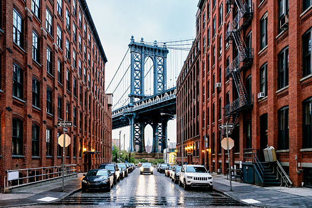 ponte de manhattan, em nova york  - brooklyn new york city retro revival old fashioned - fotografias e filmes do acervo