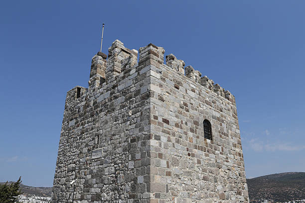 Restored Khoi residential tower, XIV-XVI centuries on the territory of the settlement of the same name. On top of this tower is crowned with a solid masculum, wrap around it on all four sides
