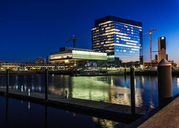 istock Seaport District - Harbor and Financial District 628399538