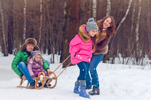 istock Family in winter 628507618