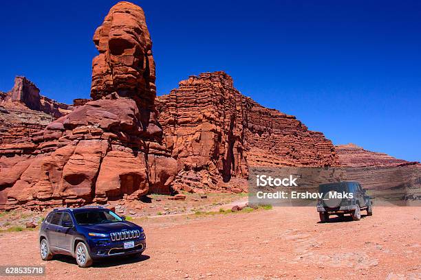 Jeep On The Shafer Trail Road In Canyonlands National Park Stock Photo - Download Image Now