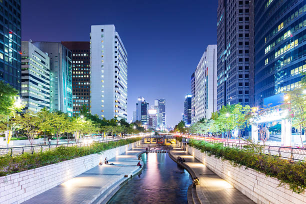 istock Cheonggyecheon stream at night 628547958