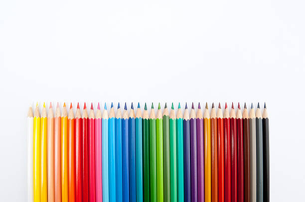 lápis de cor isolados sobre fundo branco close-up - pastel colored art and craft equipment pastel crayon horizontal - fotografias e filmes do acervo