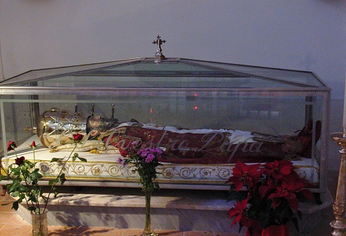 Sant'Angelo a Scala, Avellino, Campania, Italy - 31 December 2006: the statue of St. Sylvester Pope lying in a glass coffin in one of the side chapels of St. James the Apostle Church. Sylvester was pope from 314 to 335 during the reign of Constantine, the first Christian emperor who ended the persecutions