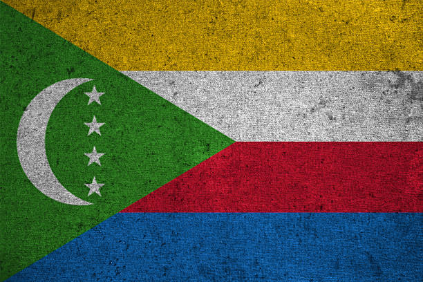 istock comoros flag on an old grunge background 628713112