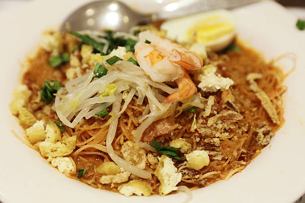 istock the prawn mee, prawn noodles 628751928