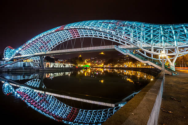 istock Pedestrian bridge of peace over the Mtkvari (Kura) River 628759580