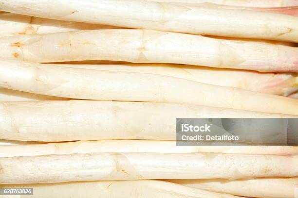 German Asparagus Stock Photo - Download Image Now - Asparagus, Bremen, Farmer's Market