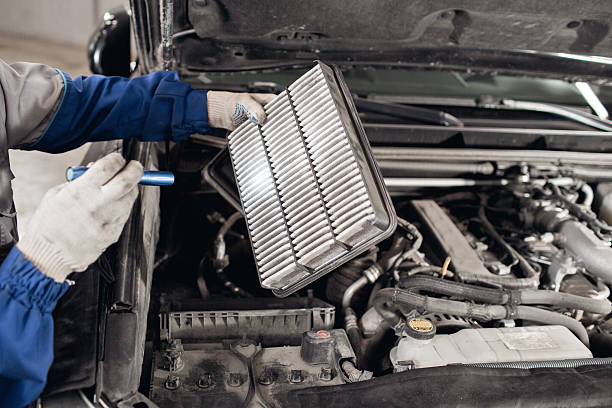 istock Car mechanic symptoms analysis part air filter of engine for 628819108