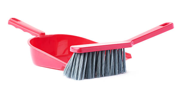 istock Set of scoop and brush isolated over white background 628820820