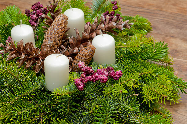 istock Christmas wreath advent wreath with copy space 628857794