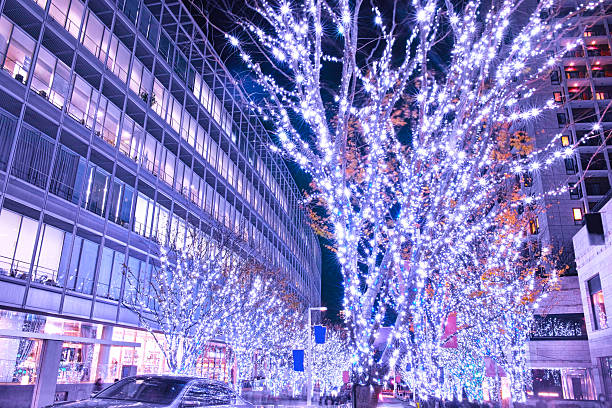 istock Roppongi Keiryozaka Christmas illumination 628914624
