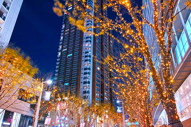 istock Roppongi Keiryozaka Christmas illumination 628914802