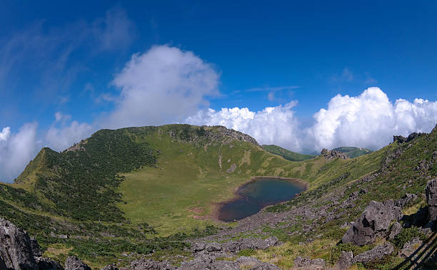 istock Hallasan Mountain Crater Lake 629033412