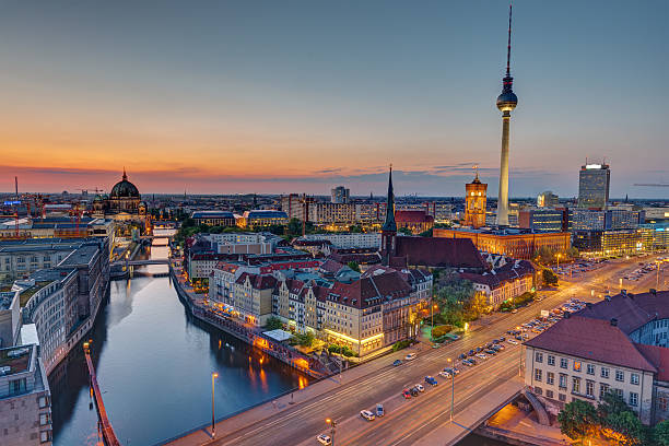 istock The heart of Berlin after sunset 629036894