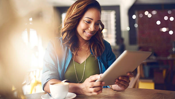 istock Showing her favorite cafe some online love 629111790
