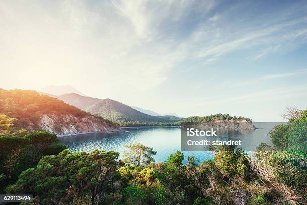 Blaue Meereswelle Des Mittelmeers An Der Türkischen Küste Stockfoto und mehr Bilder von Landschaft