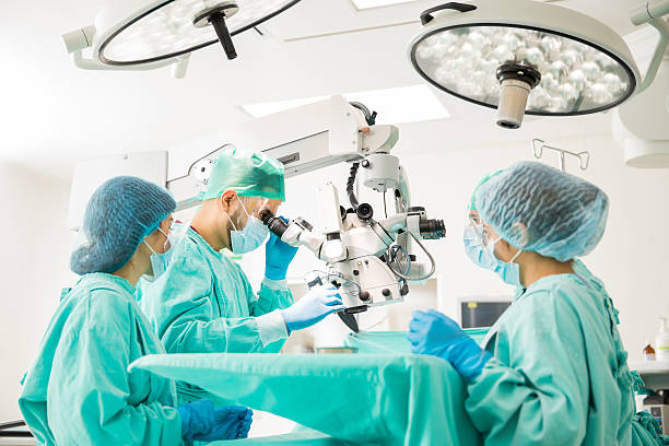 Loop Microscope Surgery 11,700+ Operation Microscope Stock Photos, Pictures & Royalty-Free ...