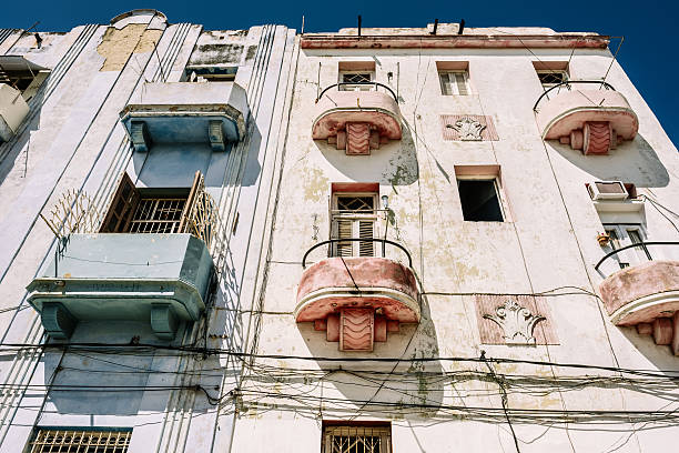 istock Facades of Havana 629211796