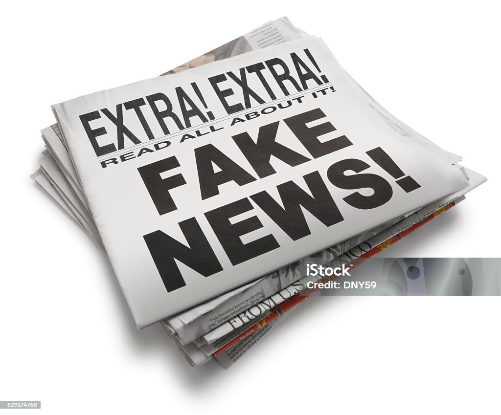 "Fake News" Newspaper Headline On White Background - Royaltyfri Artificiell Bildbanksbilder