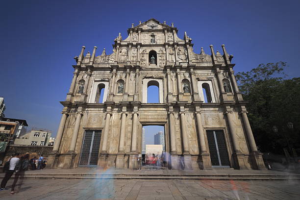 The ruins of St. Paul, the official name for the St. Paul Cathedral ruins (Ru NAS Da Antiga Portuguese: Ruínas da Antiga Catedral de São Paulo) or arch, Macao is the mother of God Church (the Church of St. Paul, completed in 1580) the site in front of the wall. Paul is one of Macao's landmark buildings, but also for the \