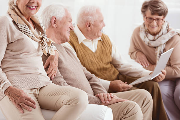 istock Senior friends with laptop 629304638