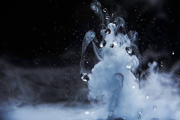 istock splashes of hot water 629323212