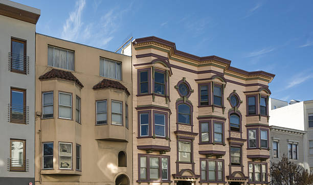 istock san francisco victorian houses 629343712