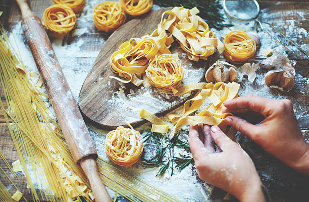 pasta - 廚師 圖片 個照片及圖片檔