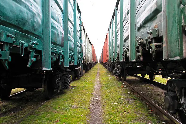 Photo of Beetween two freight trains