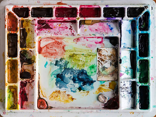 istock Water color mixing tray for artist 629444366