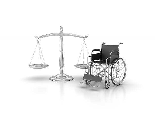 正義のスケールを持つ車椅子 - 3dレンダリング - stability law trust legal system ストックフォトと画像