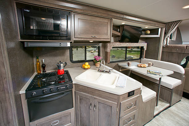 Winnebago Mini Winnie 2017 cozinha modelo - foto de acervo