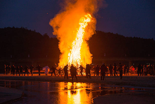 Enjoy and wish in campfire. In Korea, the fifteenth of lunar January, Aflame stock pictures, royalty-free photos & images