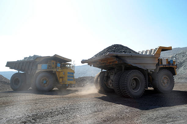 istock The big truck transport 629508318